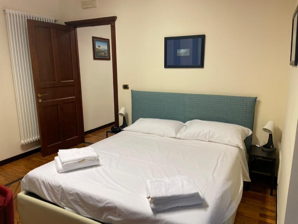 Caravaggio Apartment Napoli Eksteriør billede